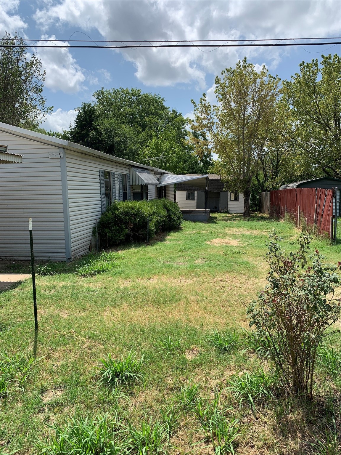 407 Church Street Ector TX 75439