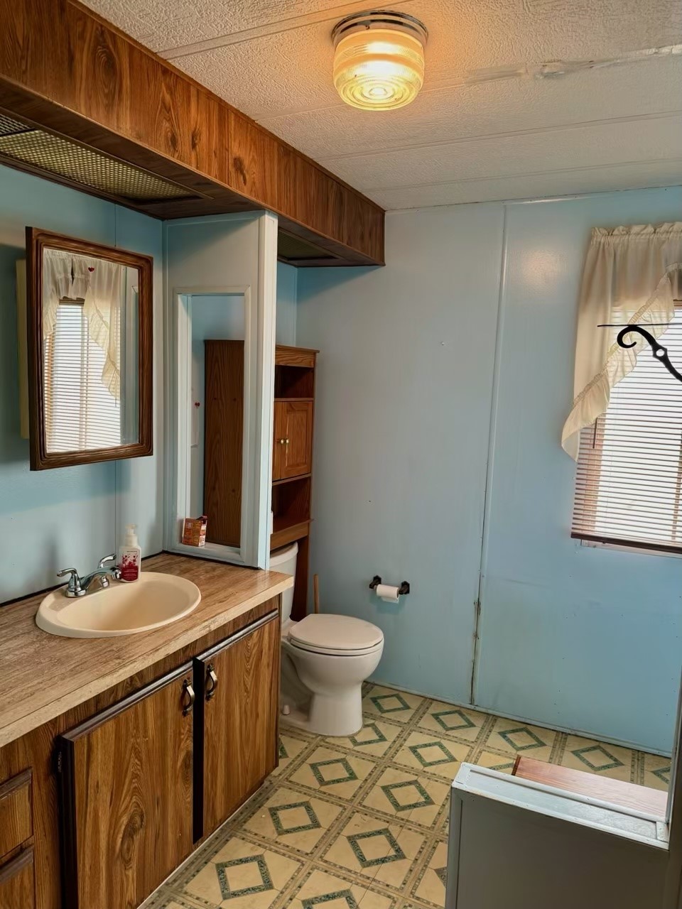 401 Private Road 7837 Wills Point TX 75169