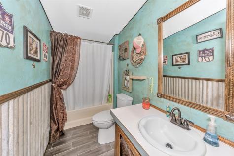 228 Slayden Drive Sunset TX 76270