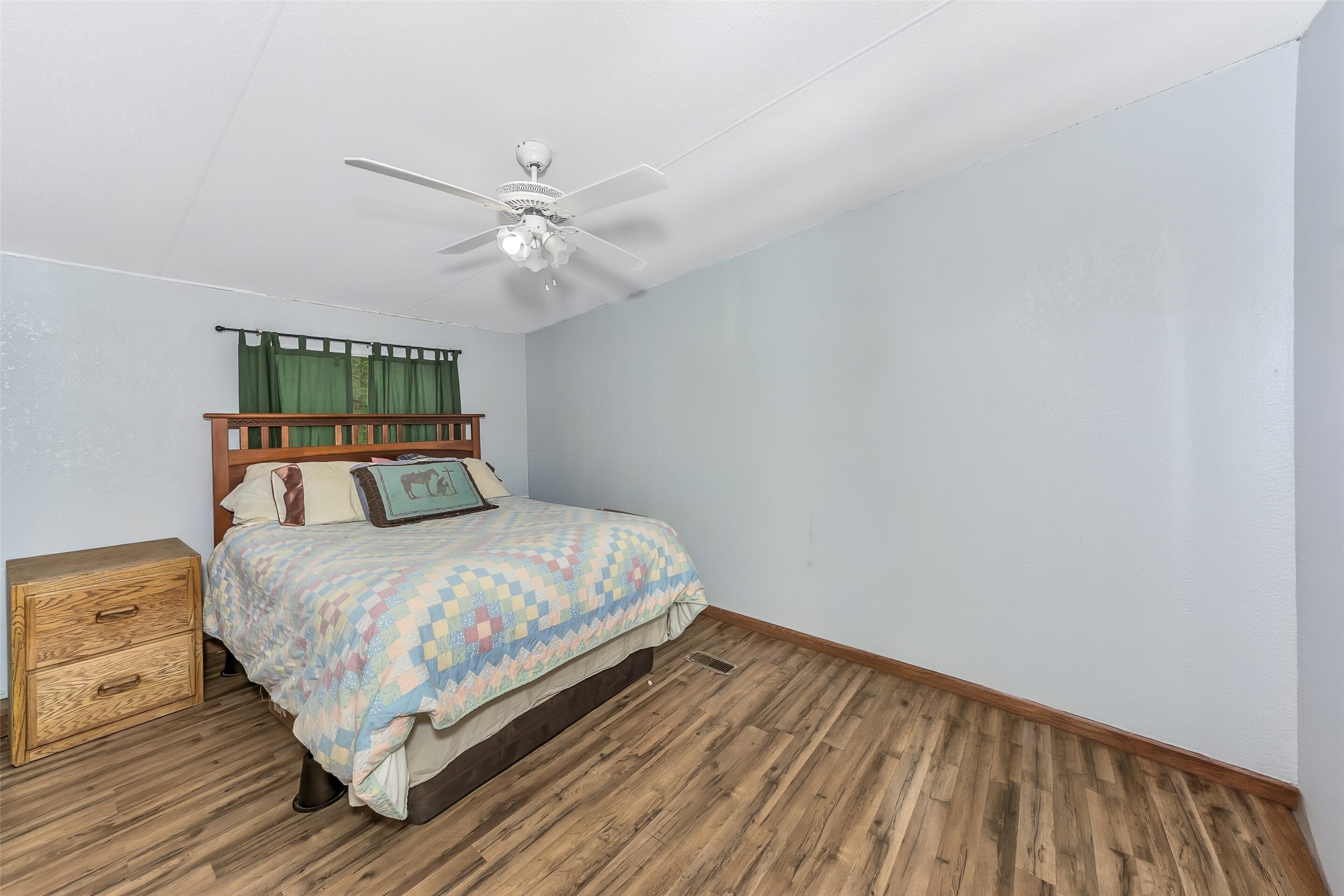 228 Slayden Drive Sunset TX 76270