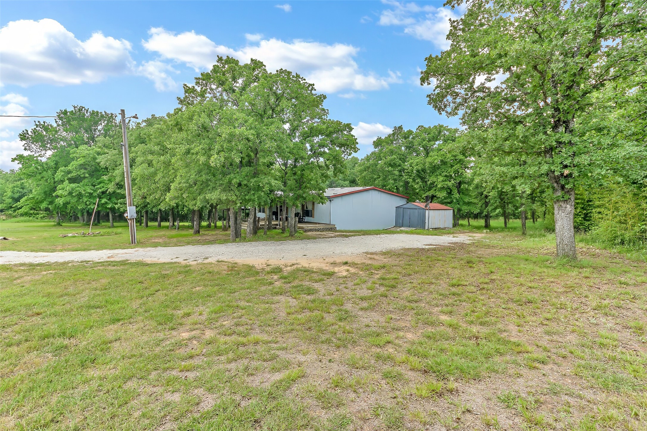 228 Slayden Drive Sunset TX 76270