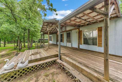 228 Slayden Drive Sunset TX 76270