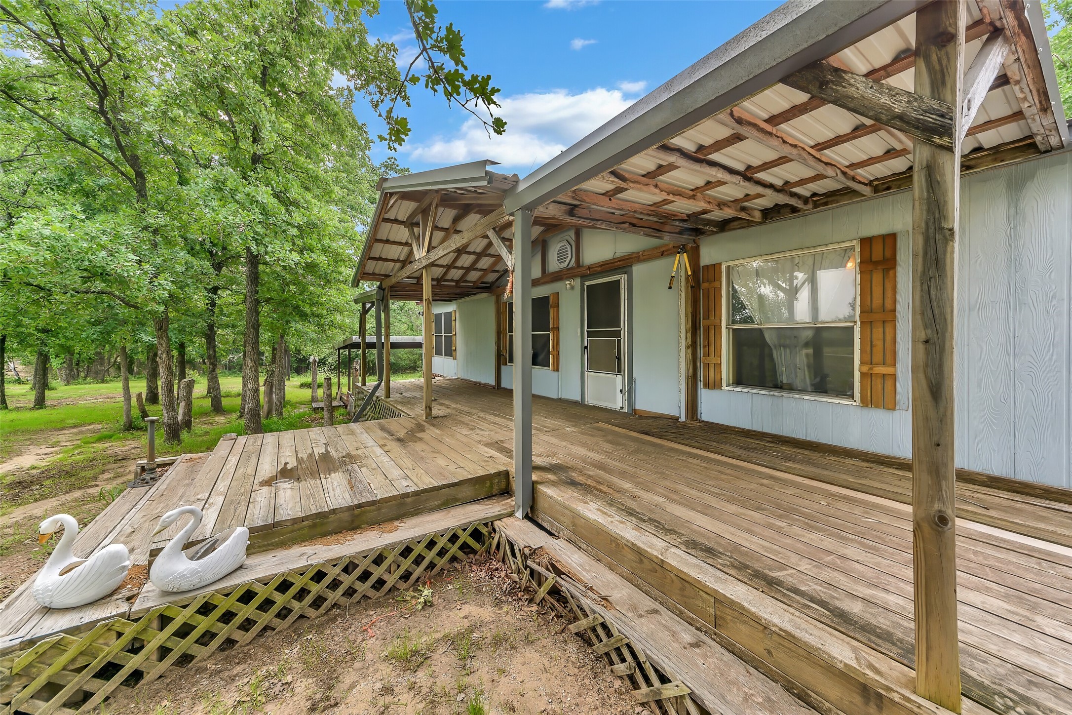 228 Slayden Drive Sunset TX 76270