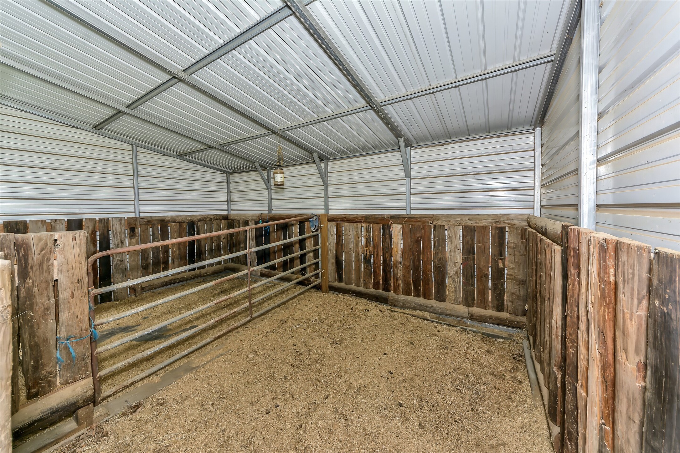 228 Slayden Drive Sunset TX 76270
