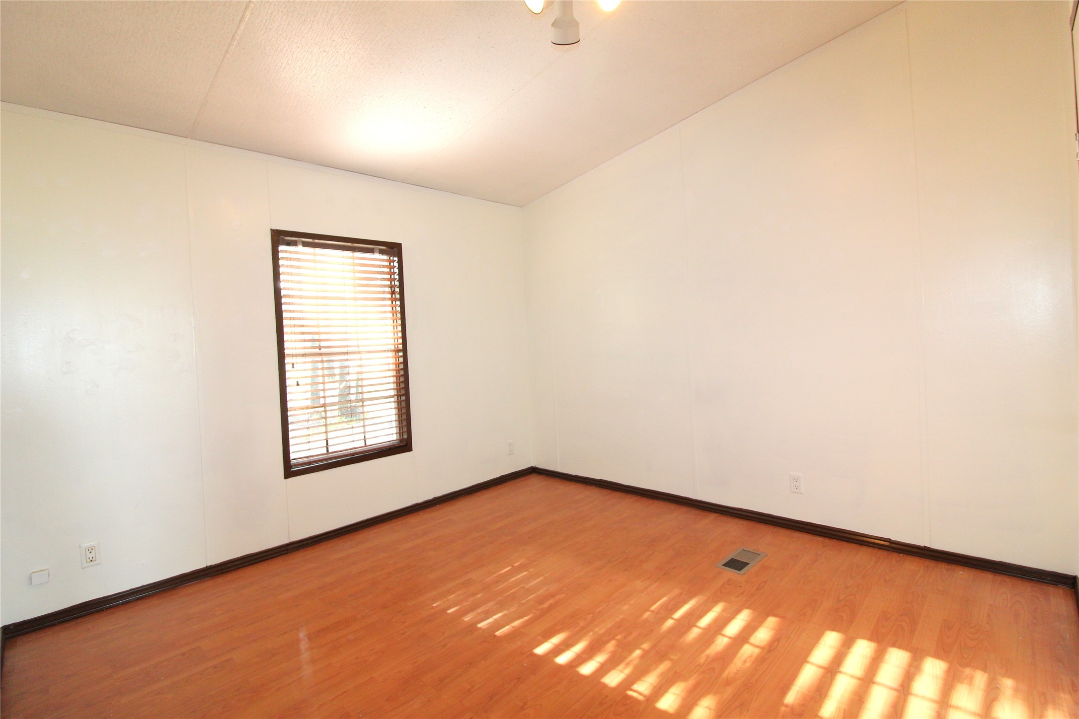 5199 Timarron Drive Scurry TX 75158