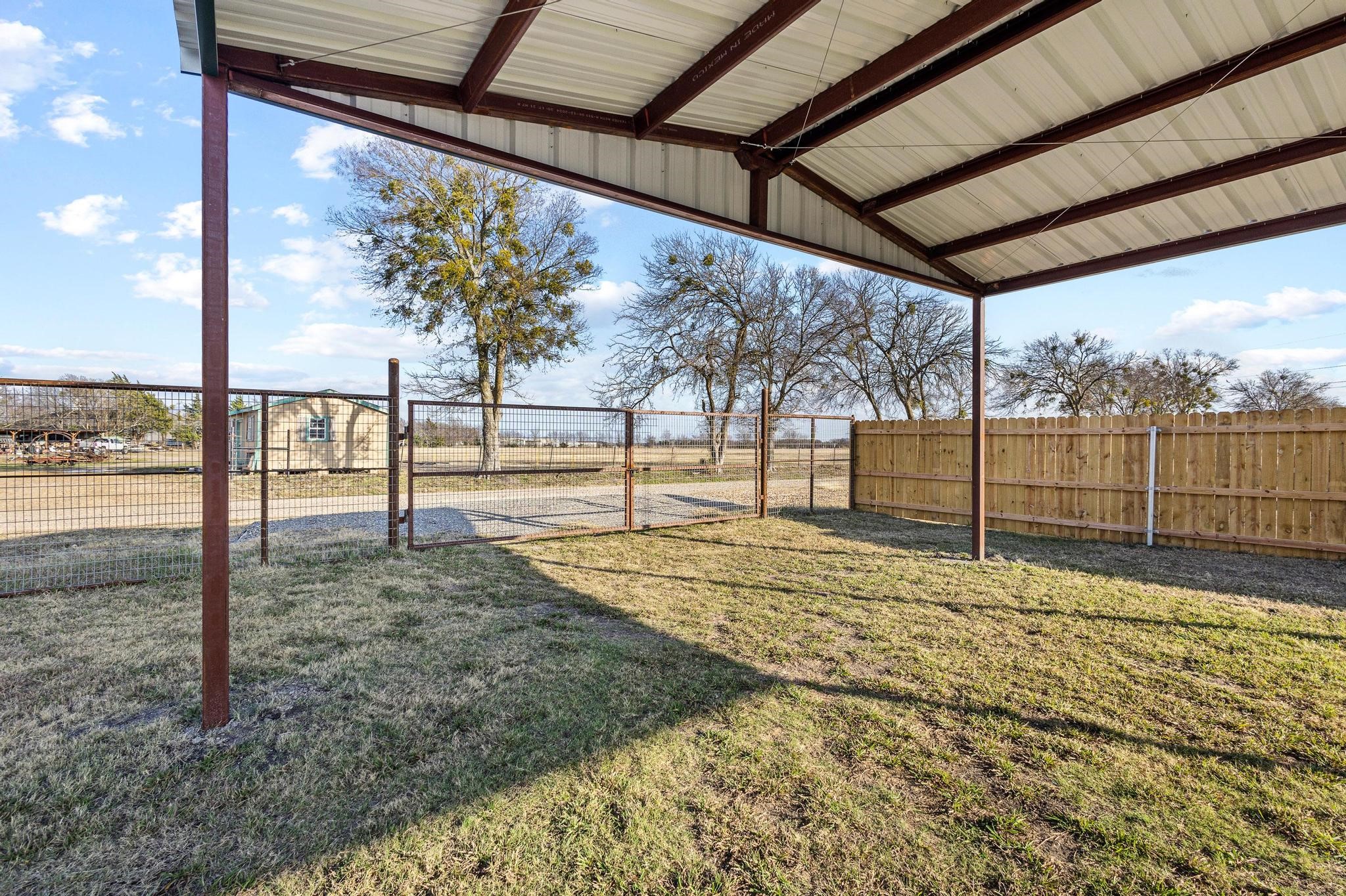 124 Porter Circle Savoy TX 75479