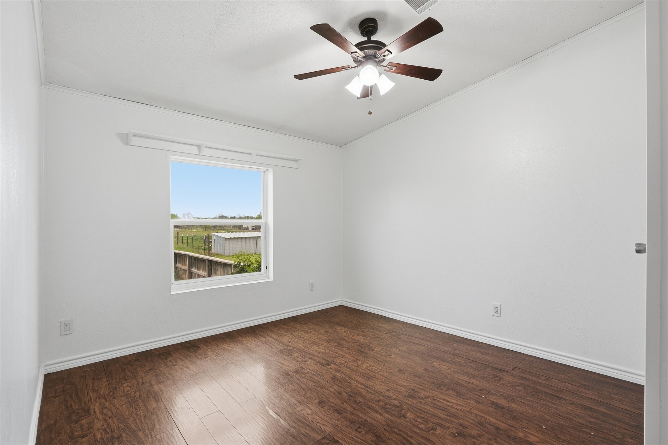 1461 Cr 320 Glen Rose TX 76043