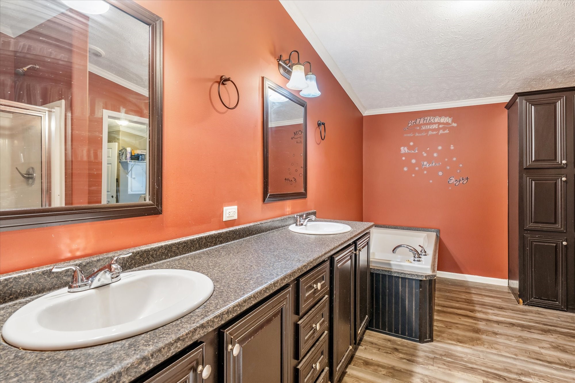 13902 E Travis Lane Log Cabin TX 75148