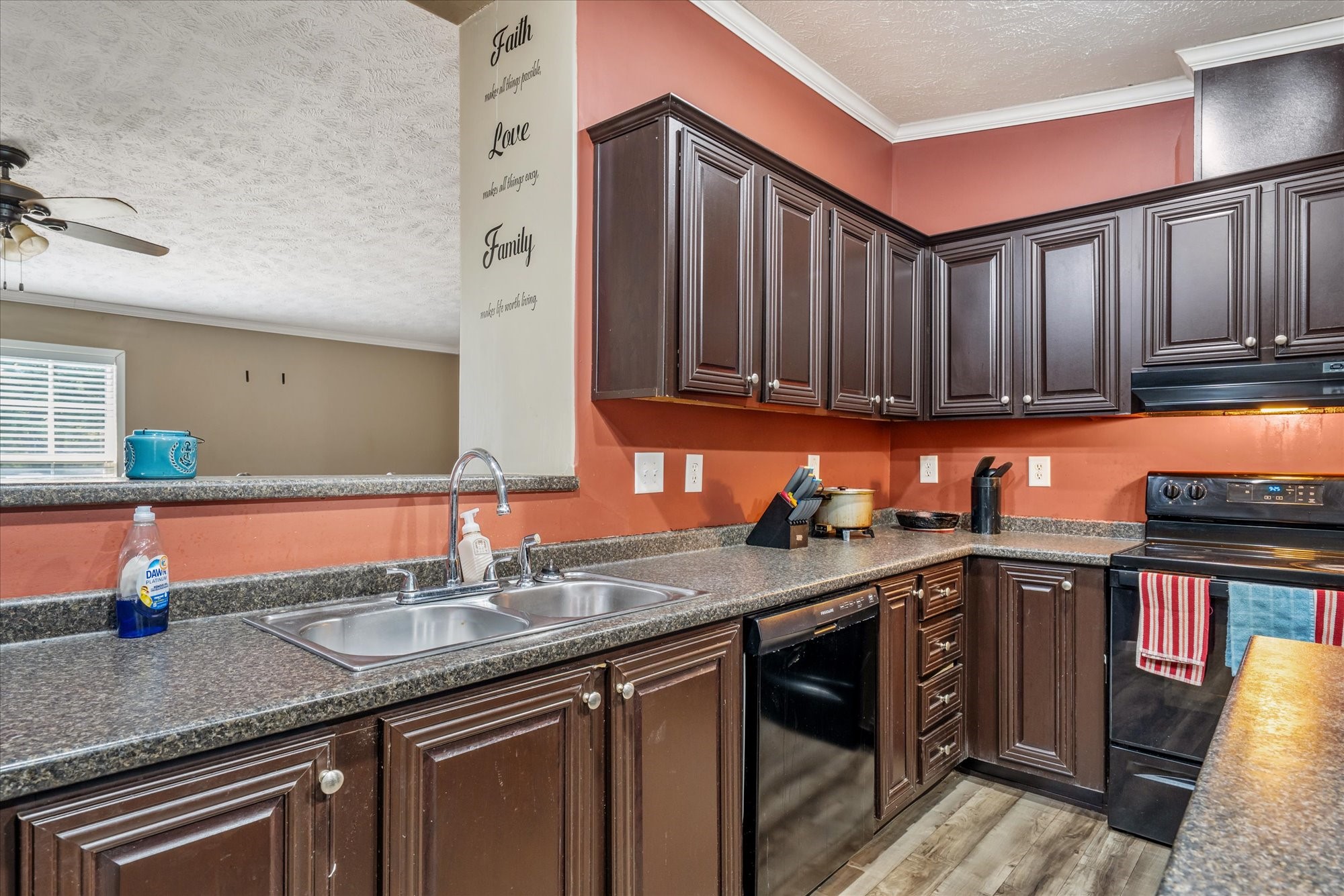 13902 E Travis Lane Log Cabin TX 75148