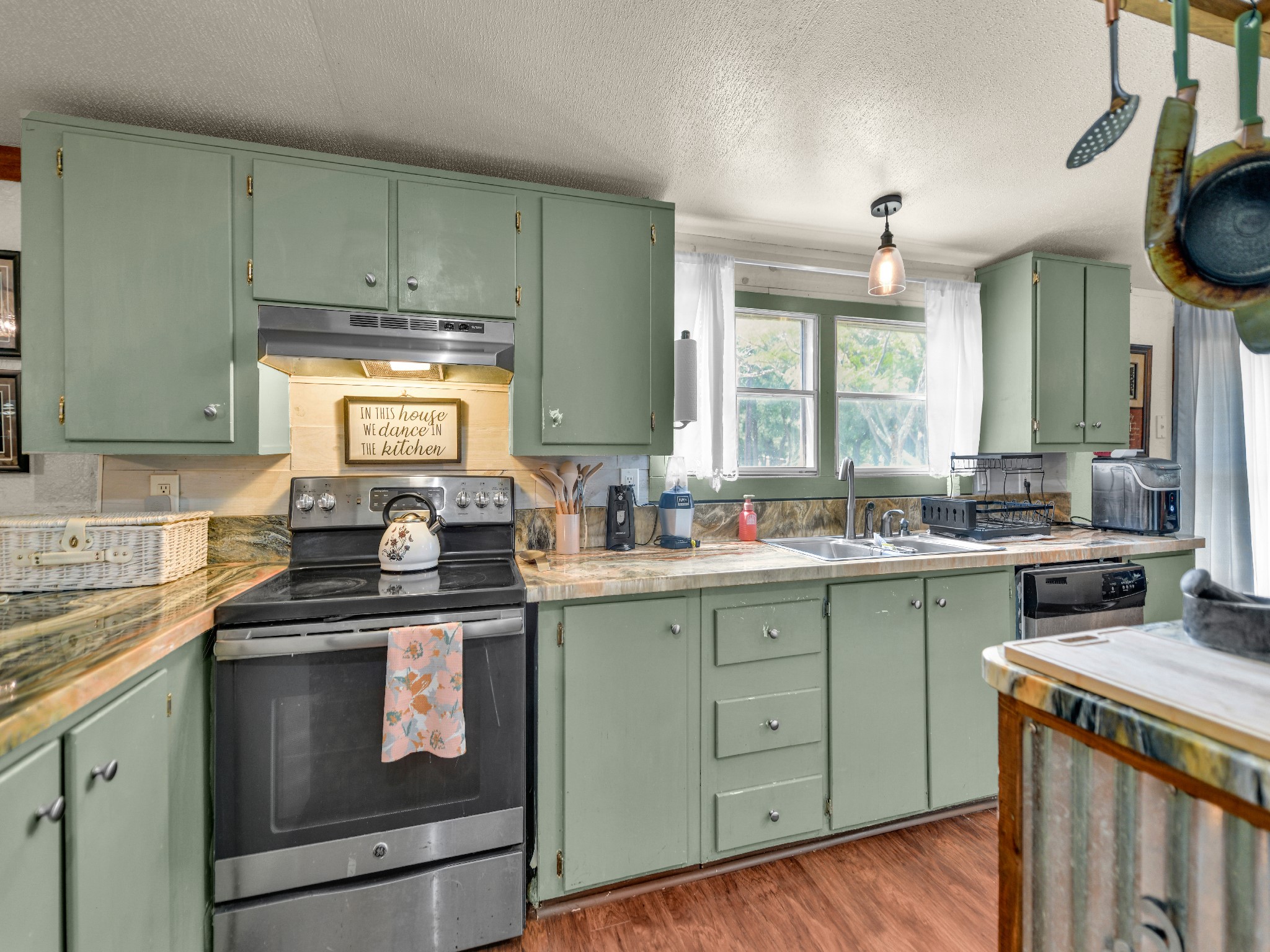 5402 Clear View Drive Granbury TX 76048