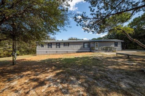 831 Arrowhead Court Granbury TX 76048