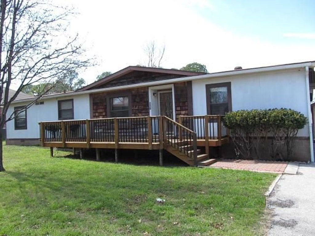 401 Stockard Street Lake Dallas TX 75065