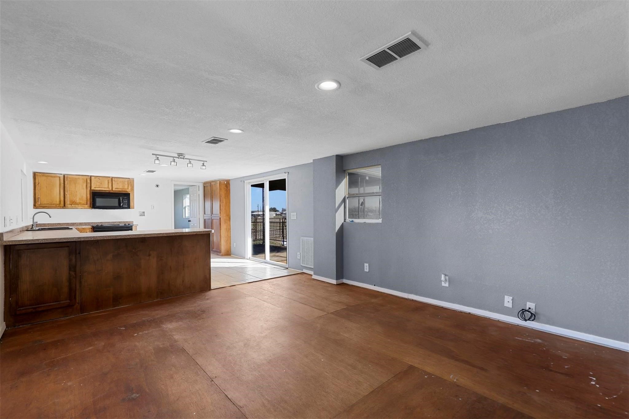 3209 Oak Hill Drive Granbury TX 76048