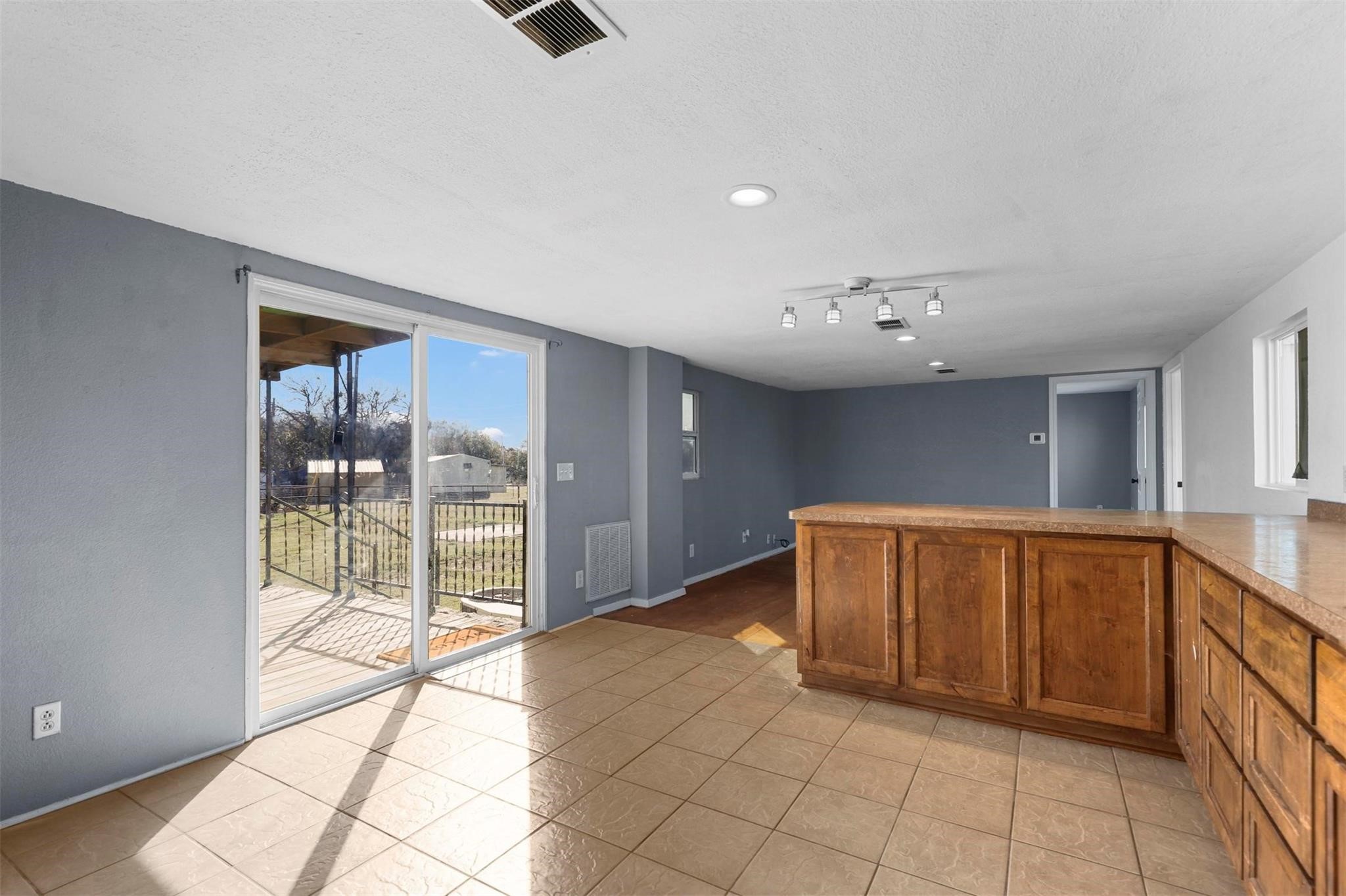 3209 Oak Hill Drive Granbury TX 76048