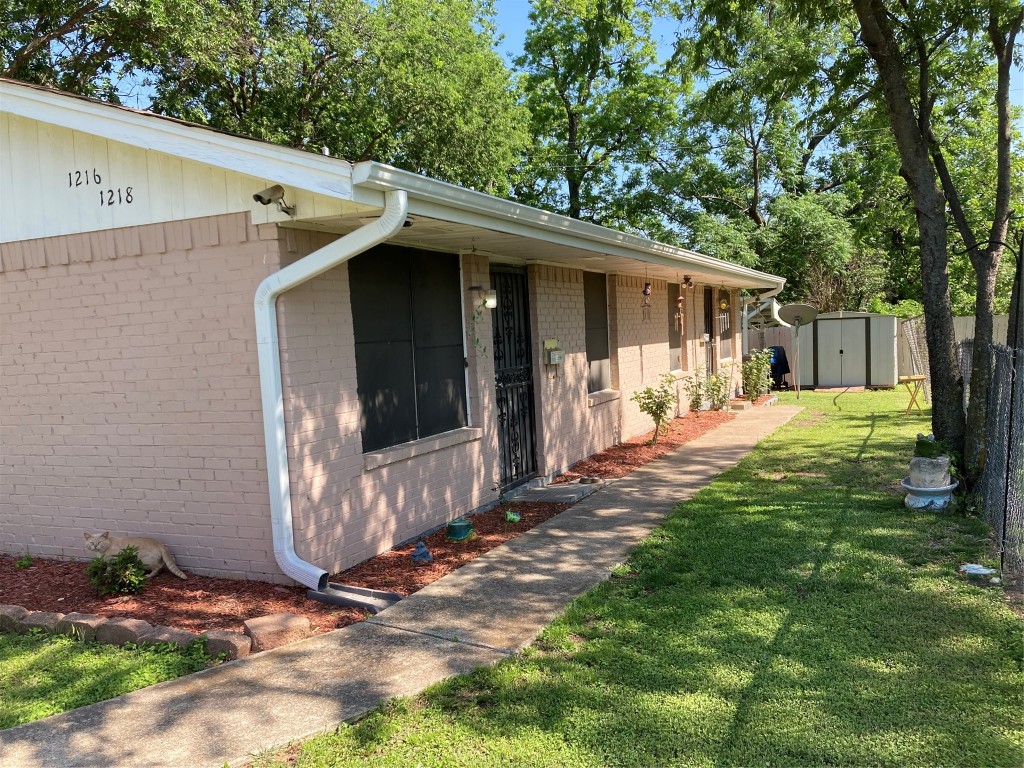 1216 E Baltimore Avenue Fort Worth TX 76104