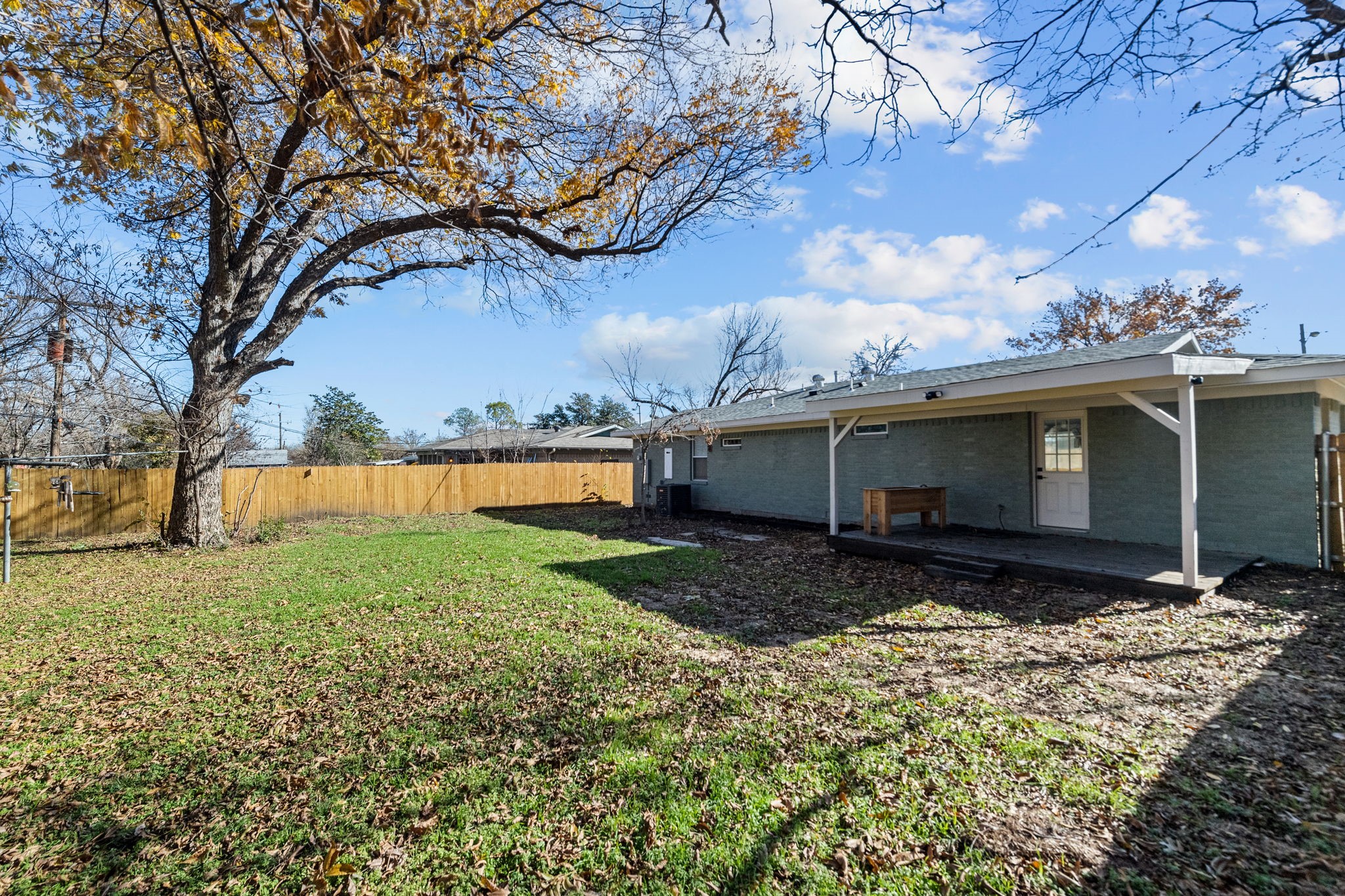 5417 Vicki - Street Haltom City TX 76117