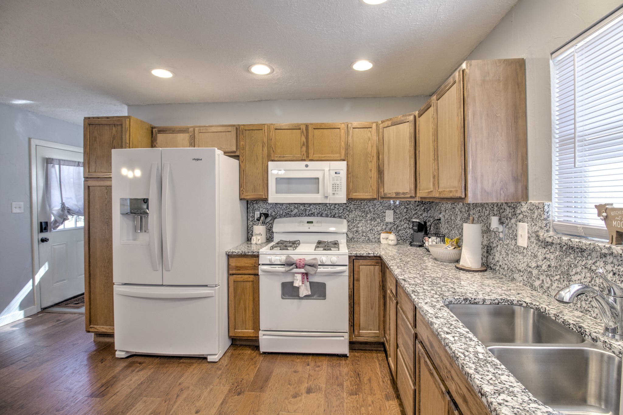 374 Hideaway Lane Valley View TX 76272