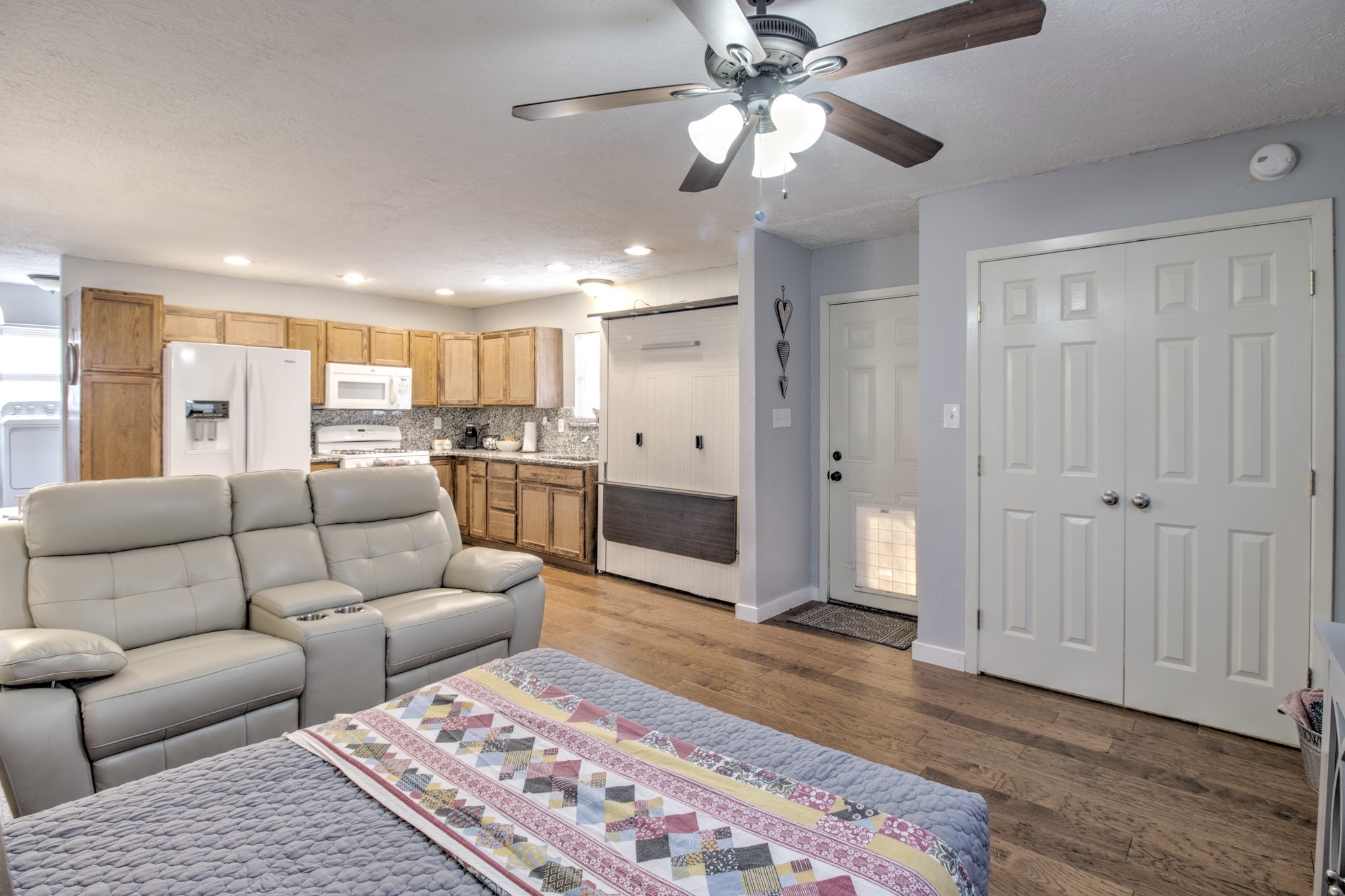 374 Hideaway Lane Valley View TX 76272