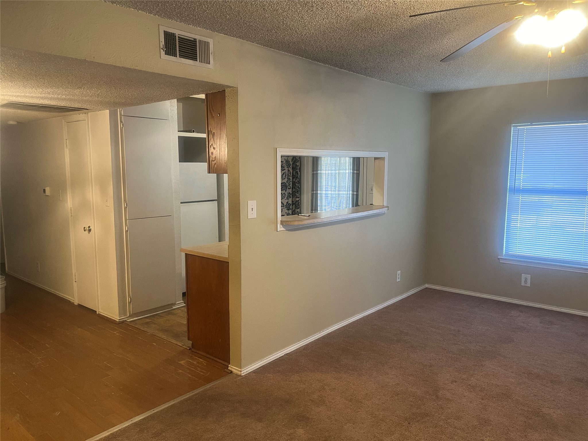 213-215 W Cedar Street Gunter TX 75058