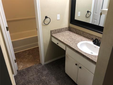 213-215 W Cedar Street Gunter TX 75058