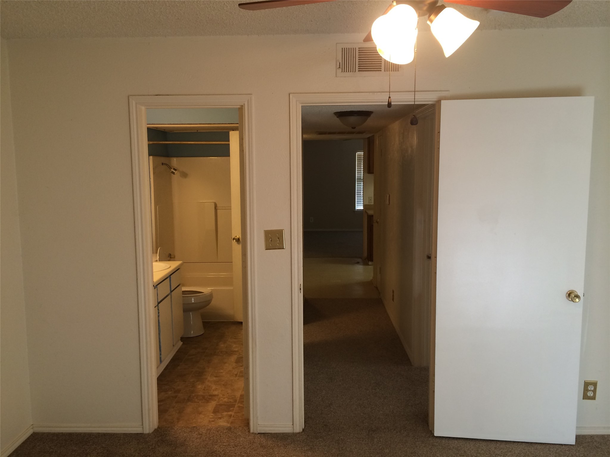 213-215 W Cedar Street Gunter TX 75058