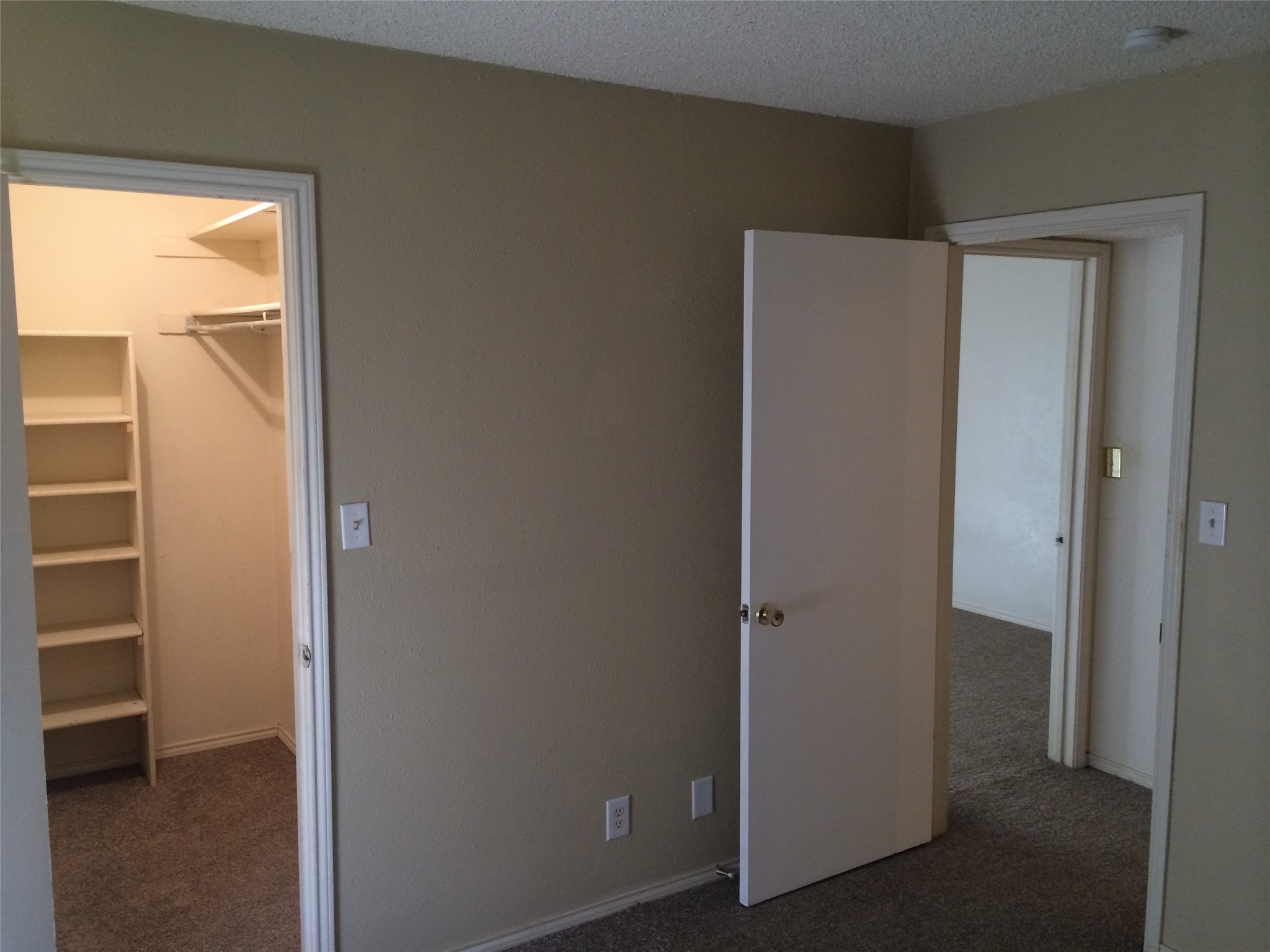 213-215 W Cedar Street Gunter TX 75058