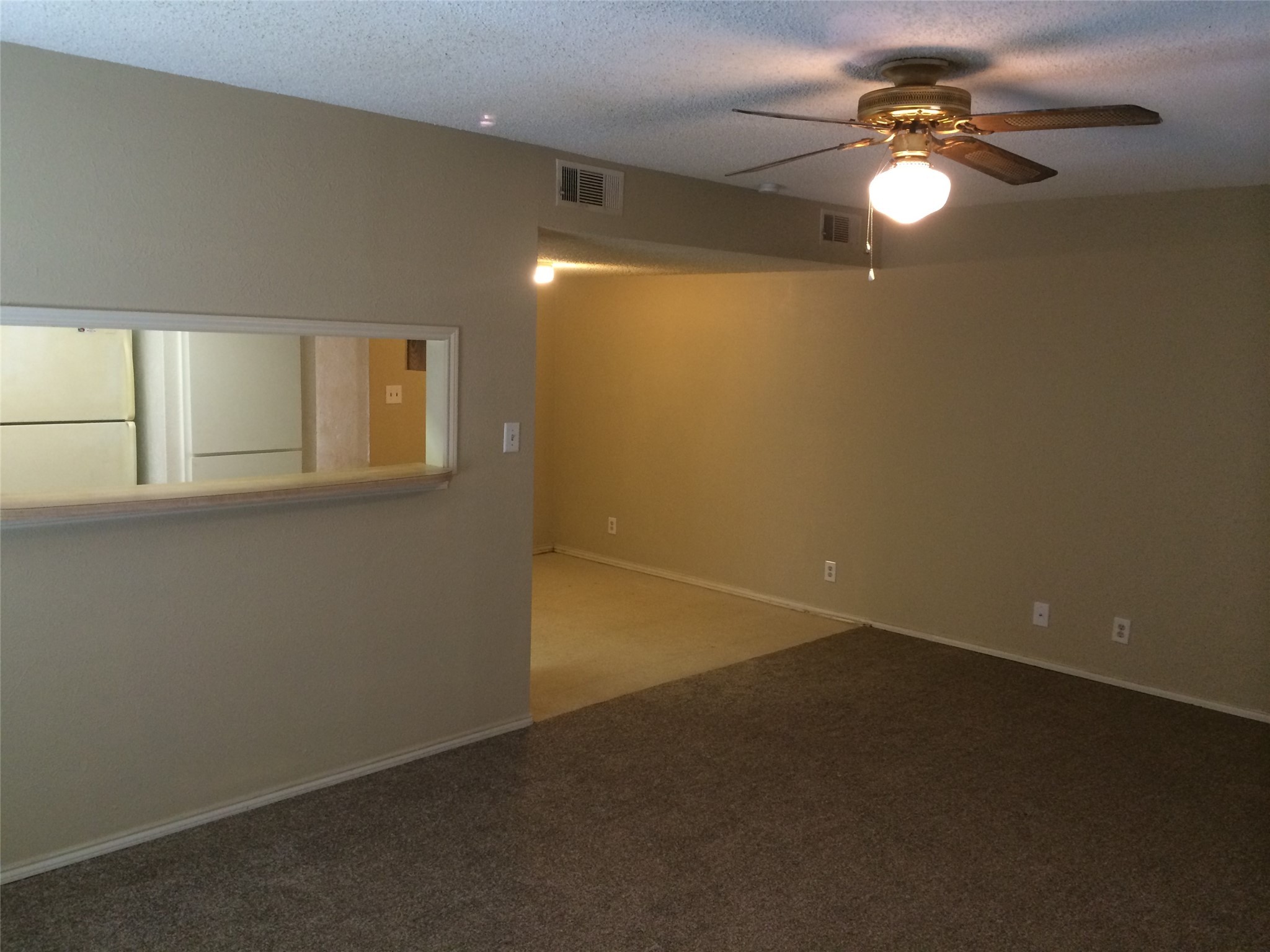 213-215 W Cedar Street Gunter TX 75058