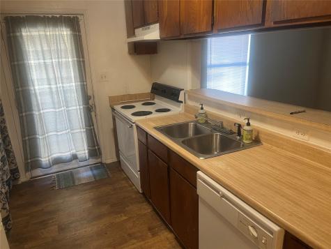 213-215 W Cedar Street Gunter TX 75058