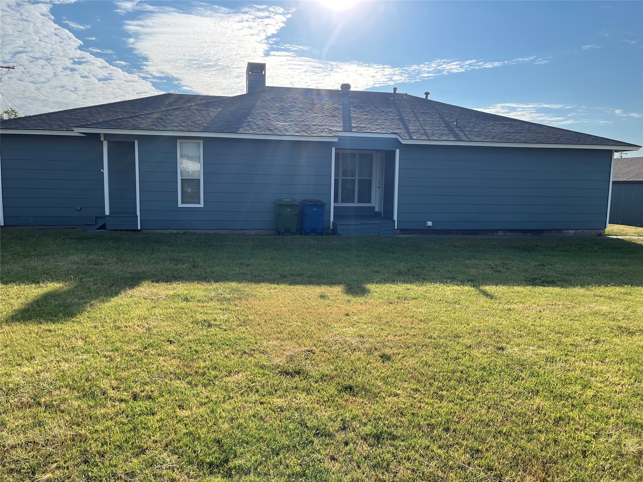 213-215 W Cedar Street Gunter TX 75058