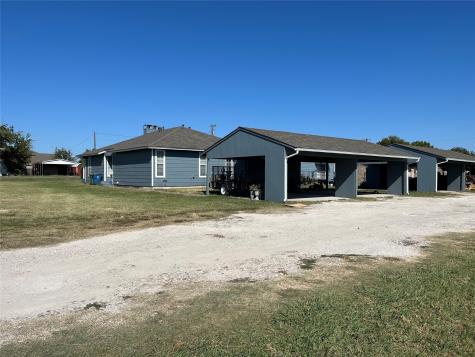 213-215 W Cedar Street Gunter TX 75058