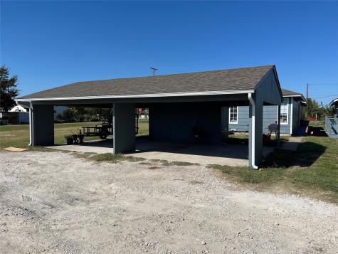 213-215 W Cedar Street Gunter TX 75058