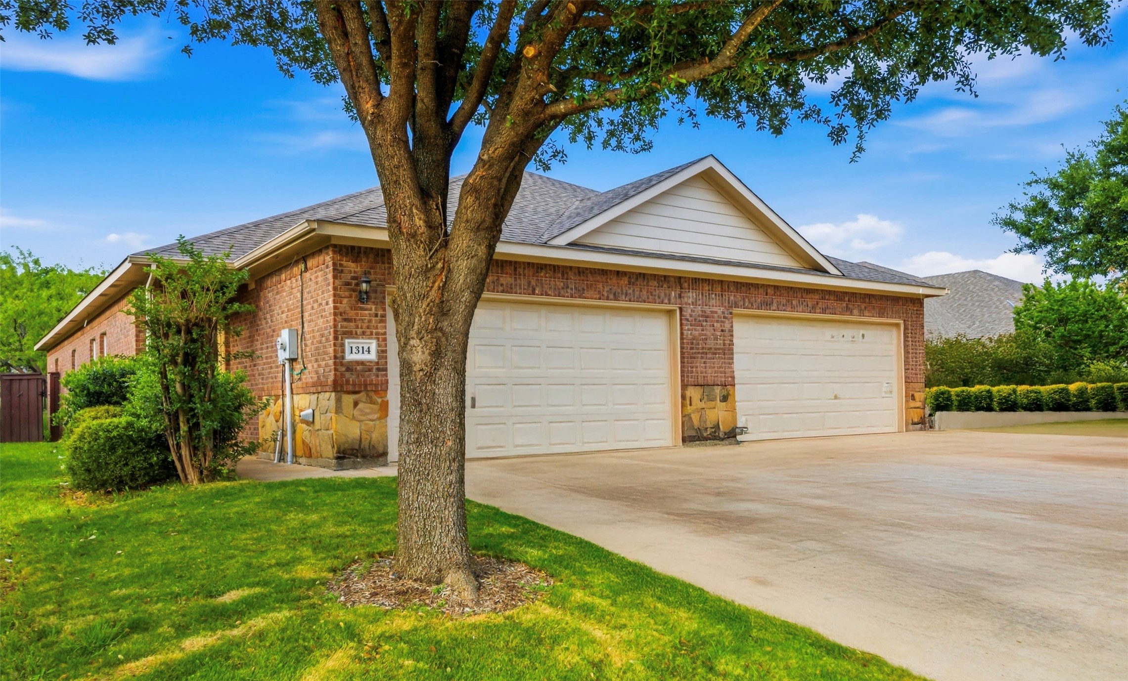 1312 Piedmont Mansfield TX 76063