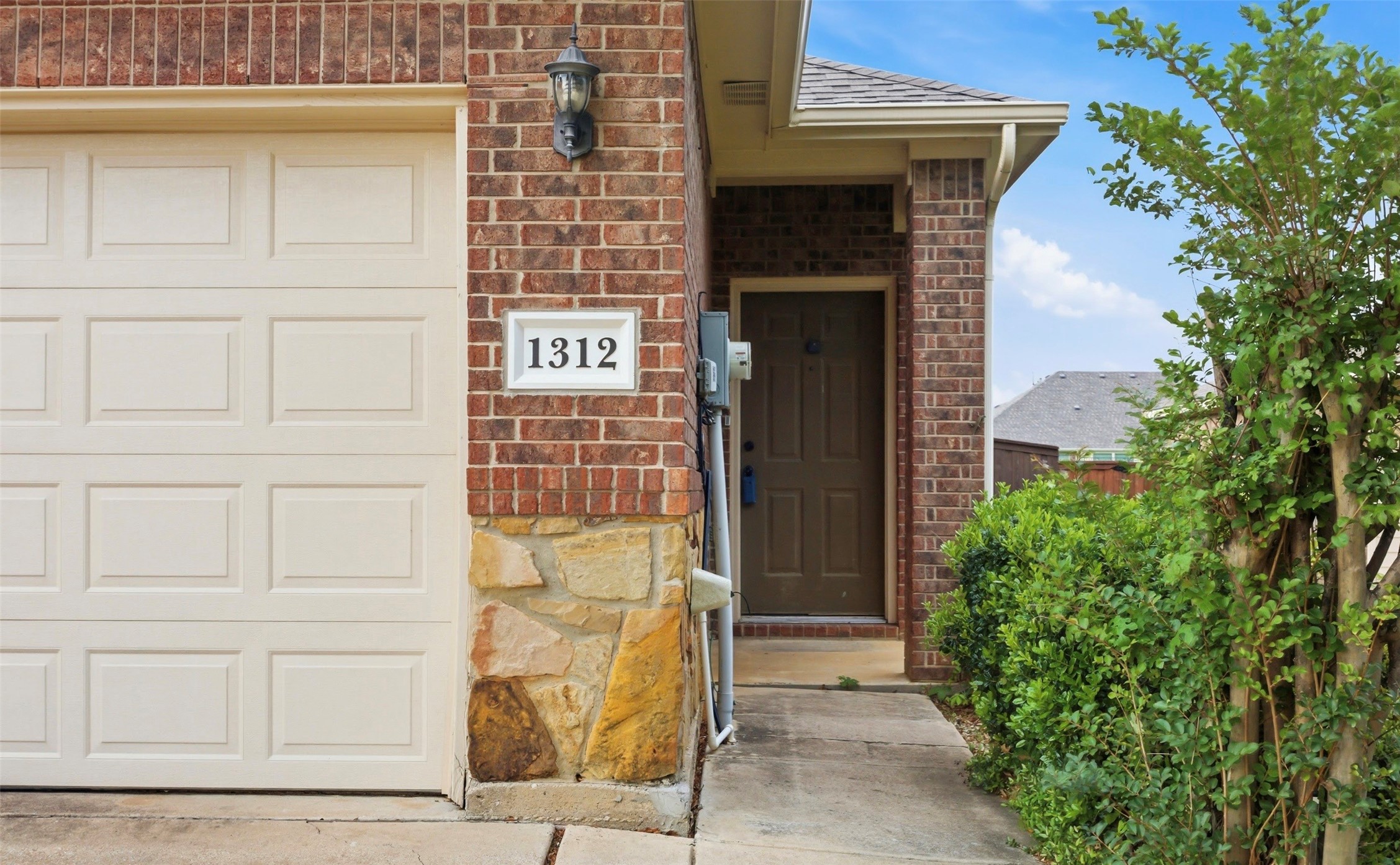 1312 Piedmont Mansfield TX 76063