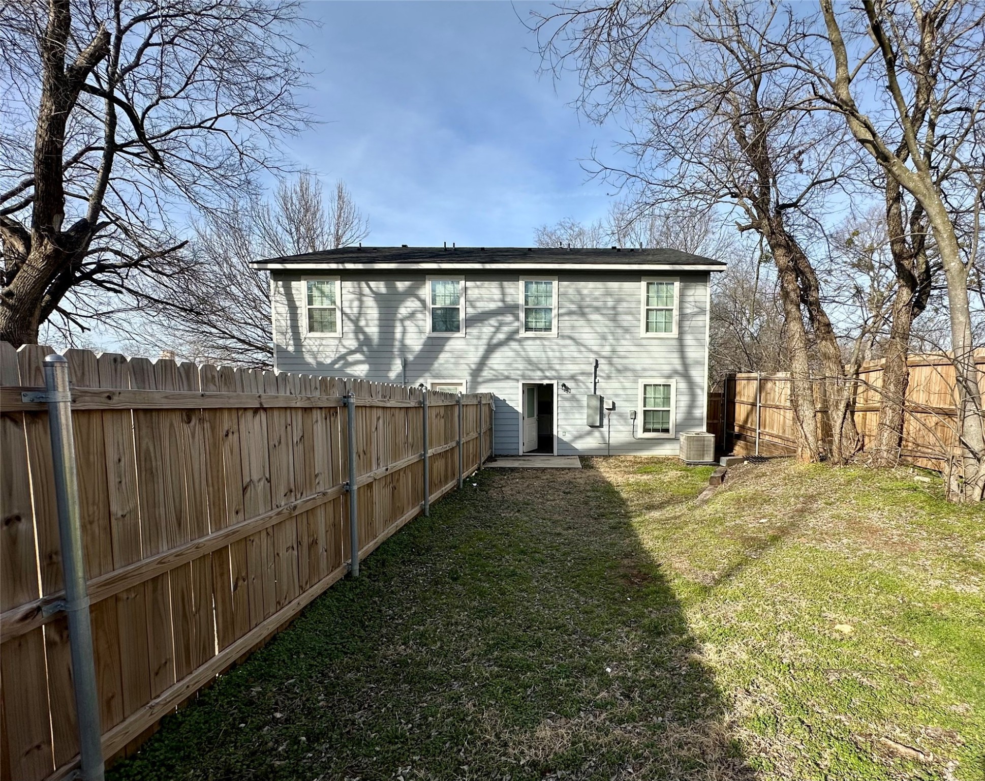 312 E Day Street Denison TX 75021