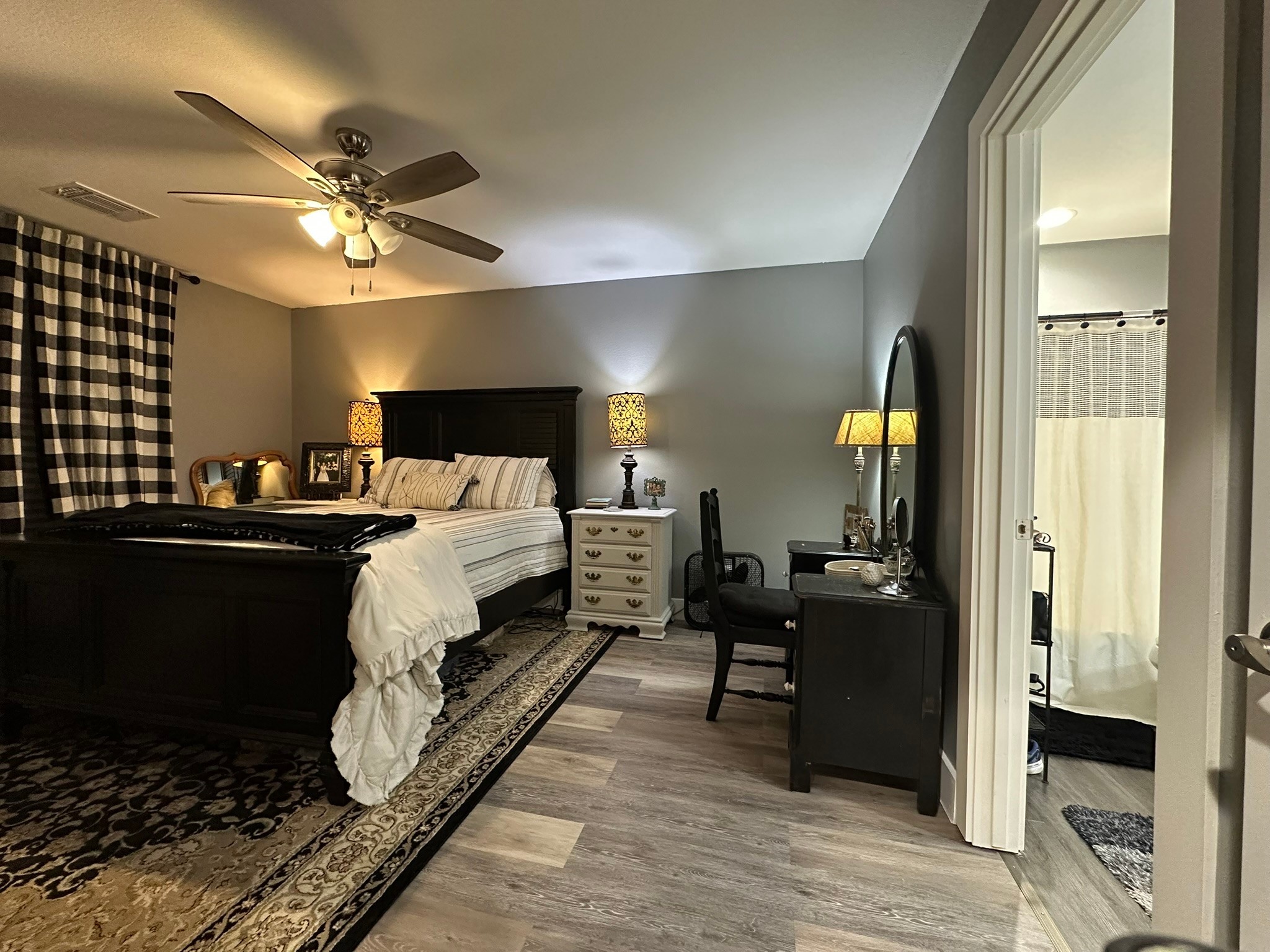 312 E Day Street Denison TX 75021