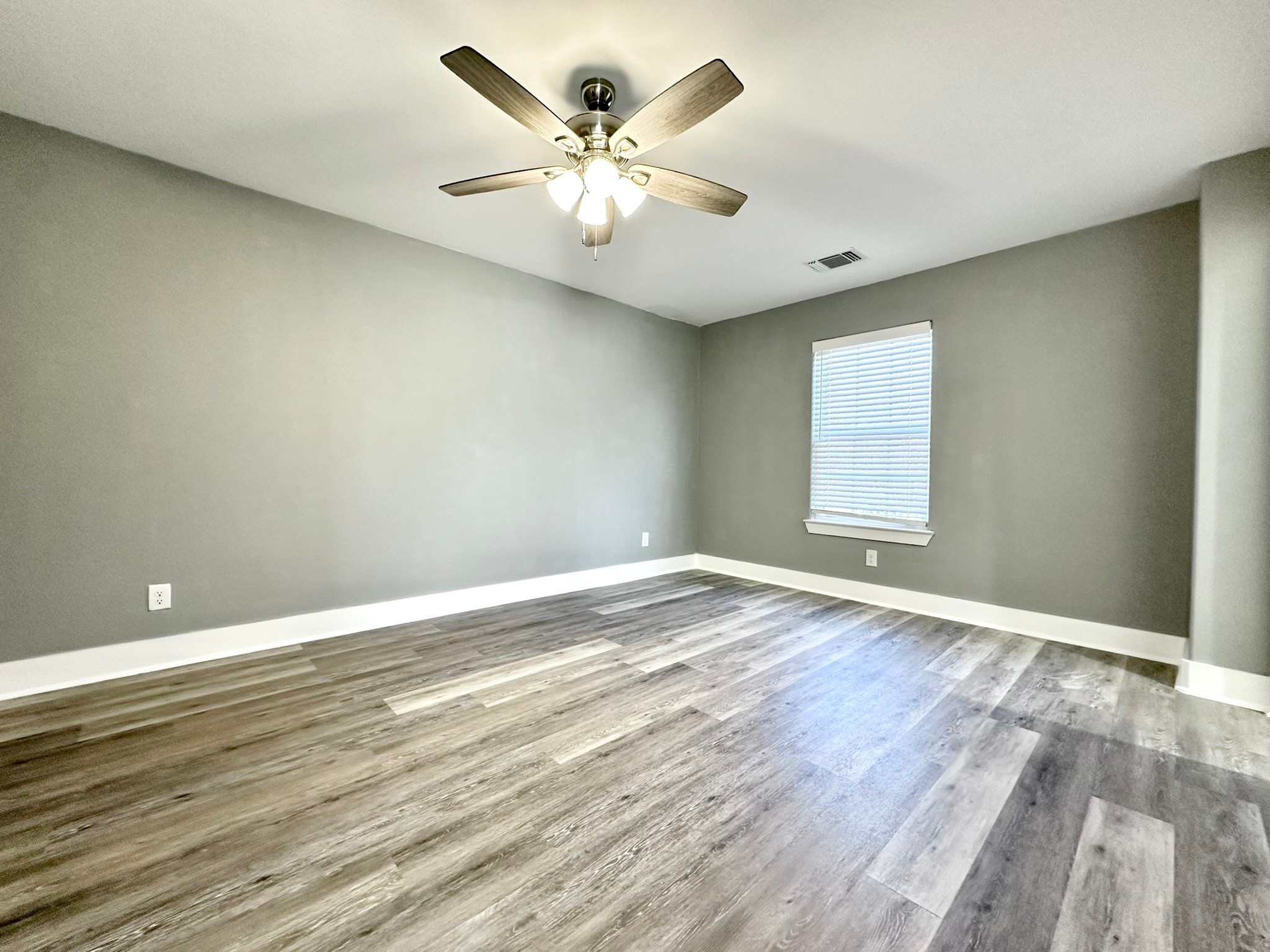 312 E Day Street Denison TX 75021