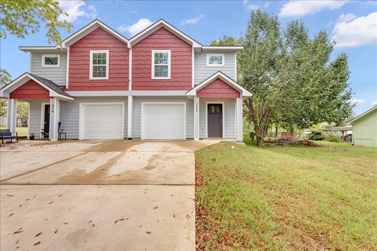 312 E Day Street Denison TX 75021