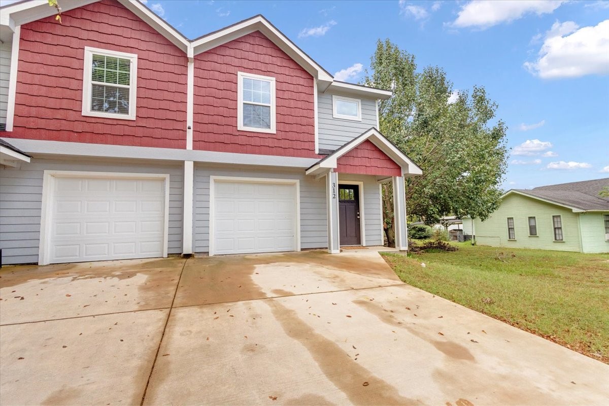 312 E Day Street Denison TX 75021