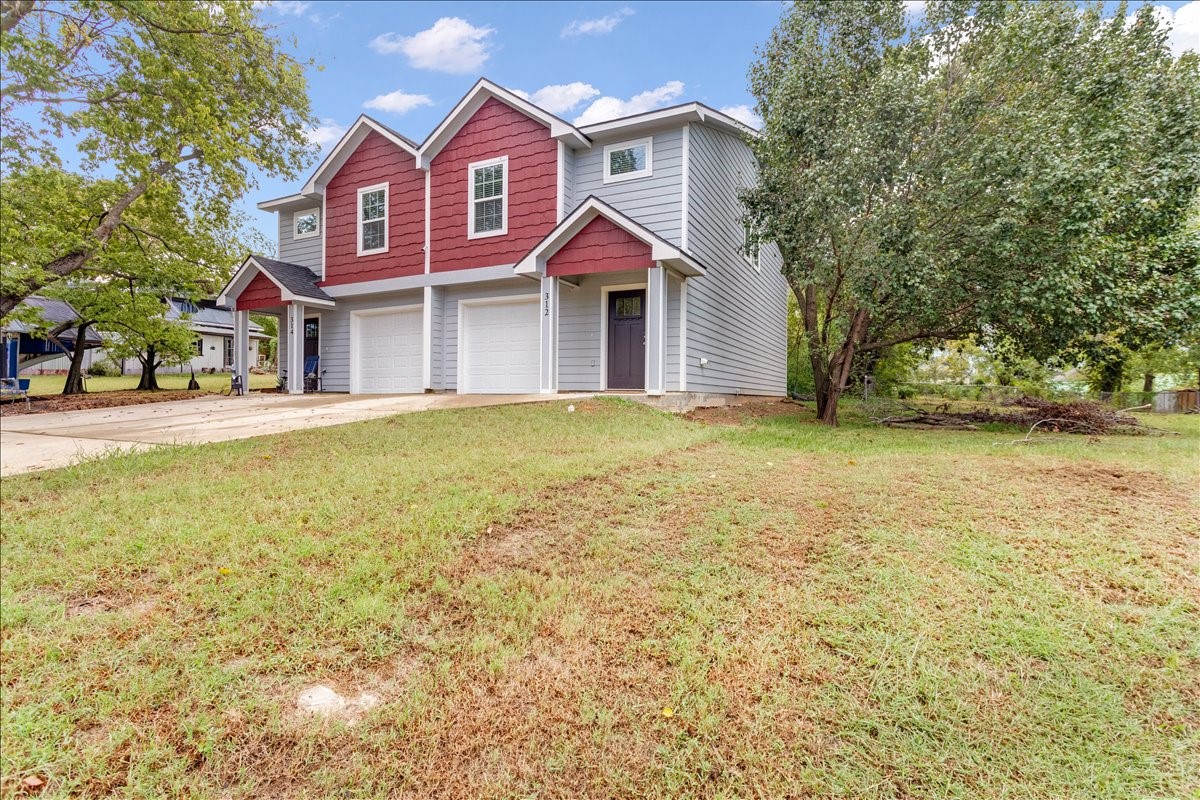 312 E Day Street Denison TX 75021