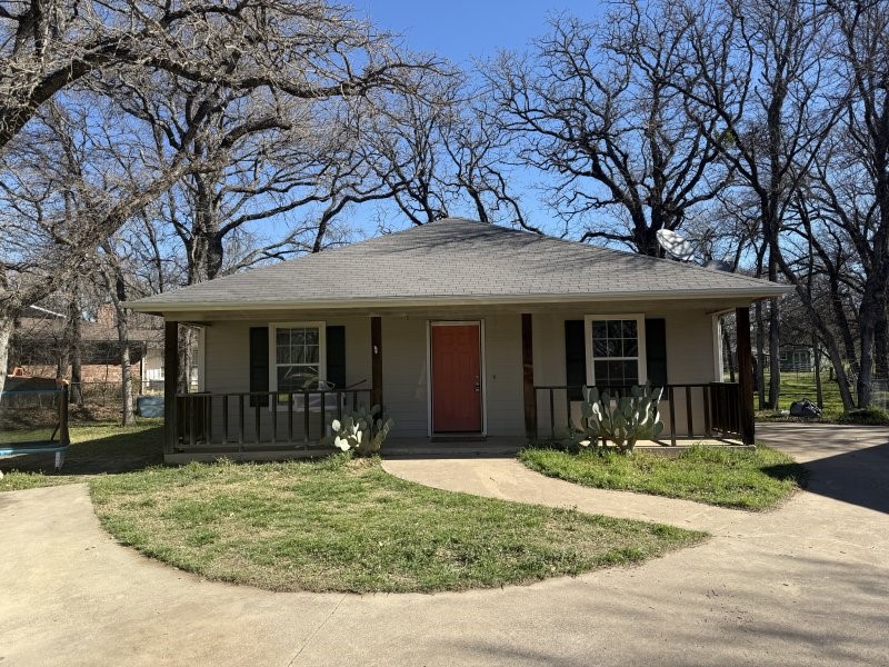 900 Reese Lane Azle TX 76020