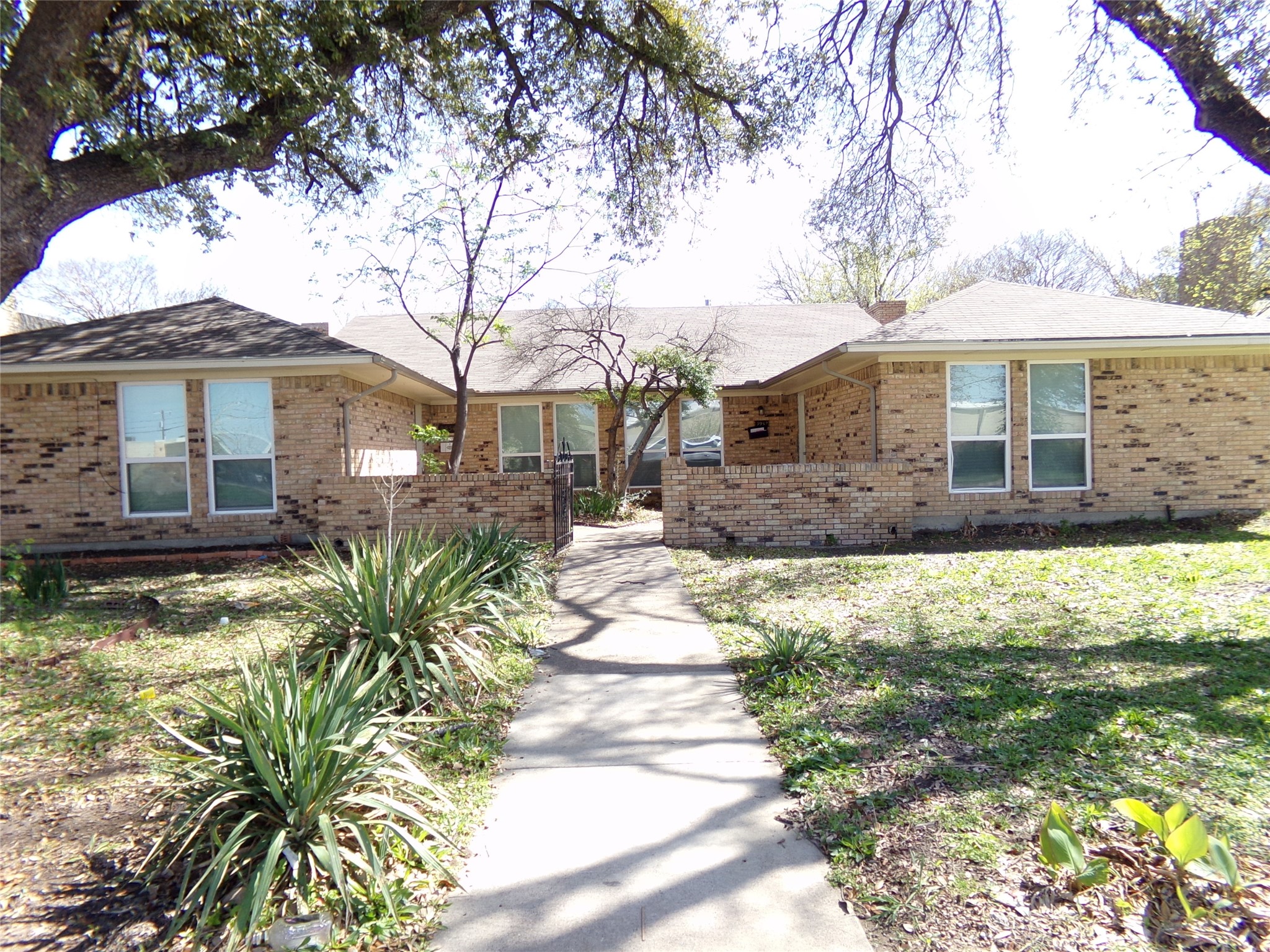 9954 Brockbank Drive Dallas TX 75220