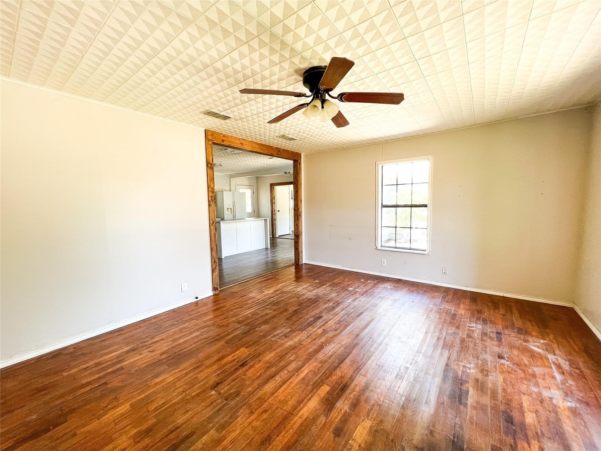 1425-1435 Groesbeck Street Stephenville TX 76401