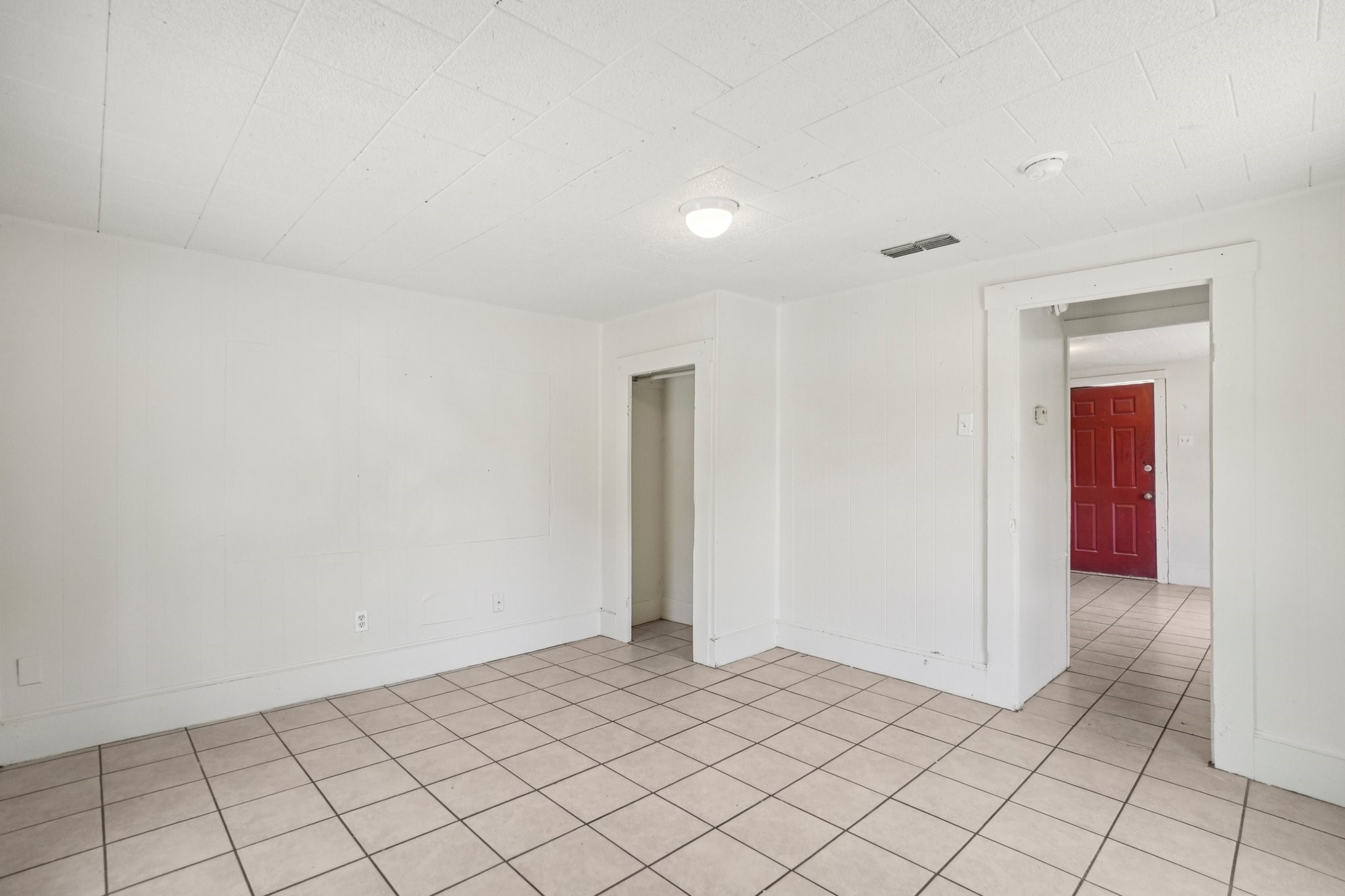302 S Wood Street Cleburne TX 76033