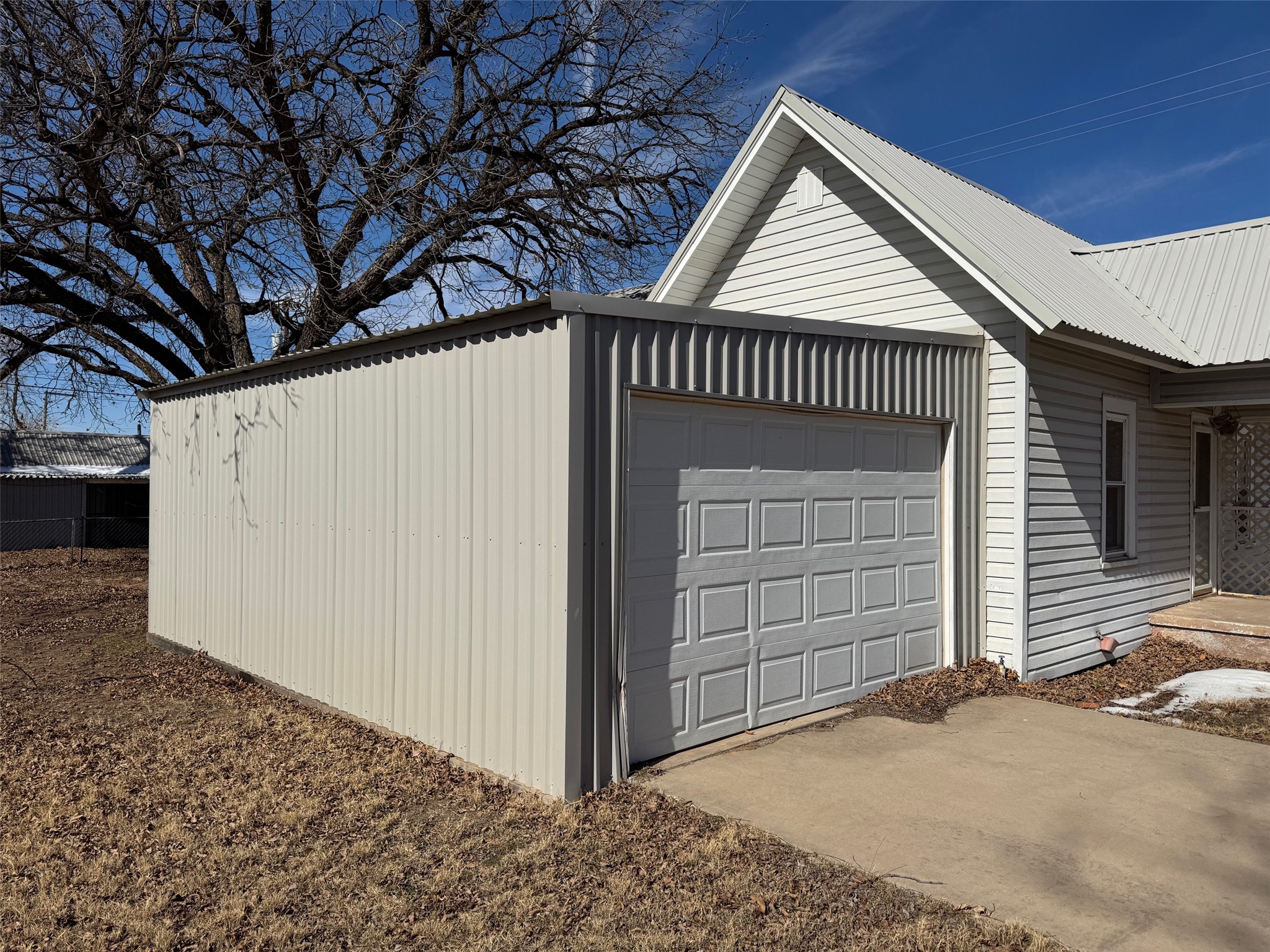 611 N. Stratton Street Seymour TX 76380