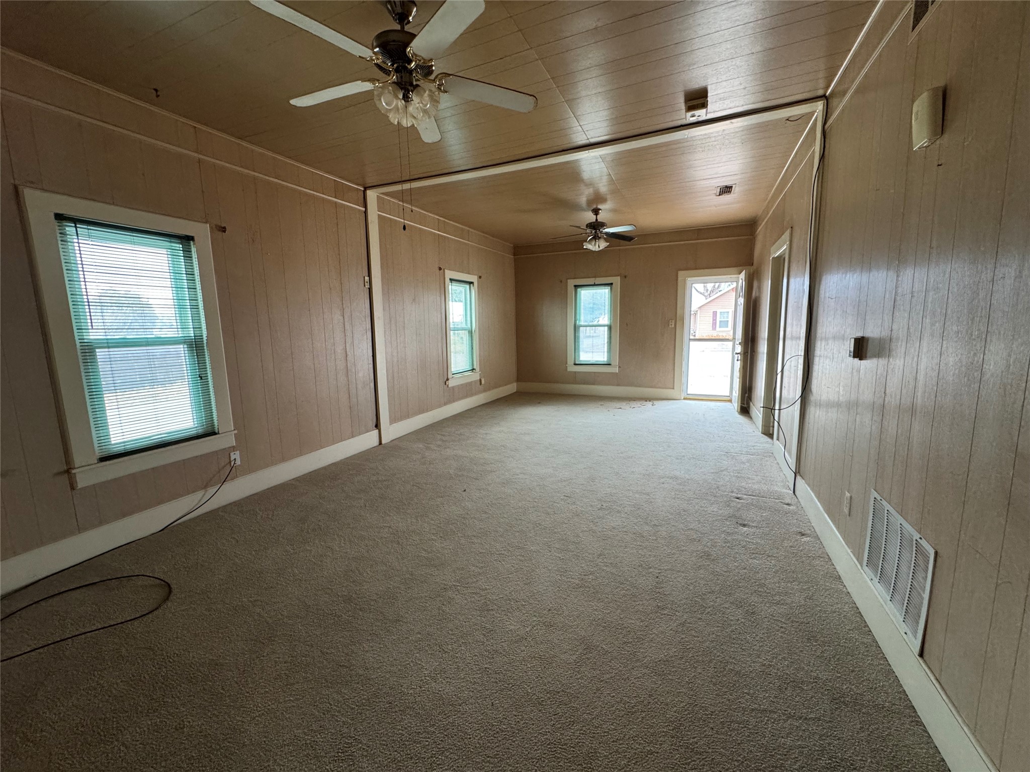 611 N. Stratton Street Seymour TX 76380