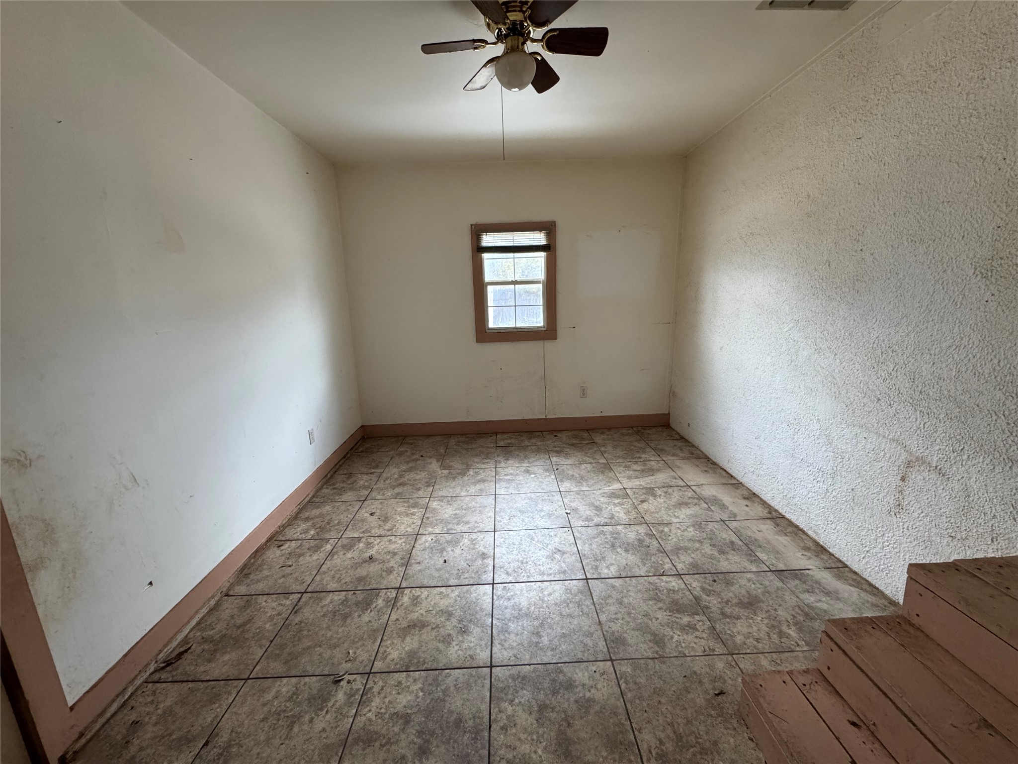 611 N. Stratton Street Seymour TX 76380