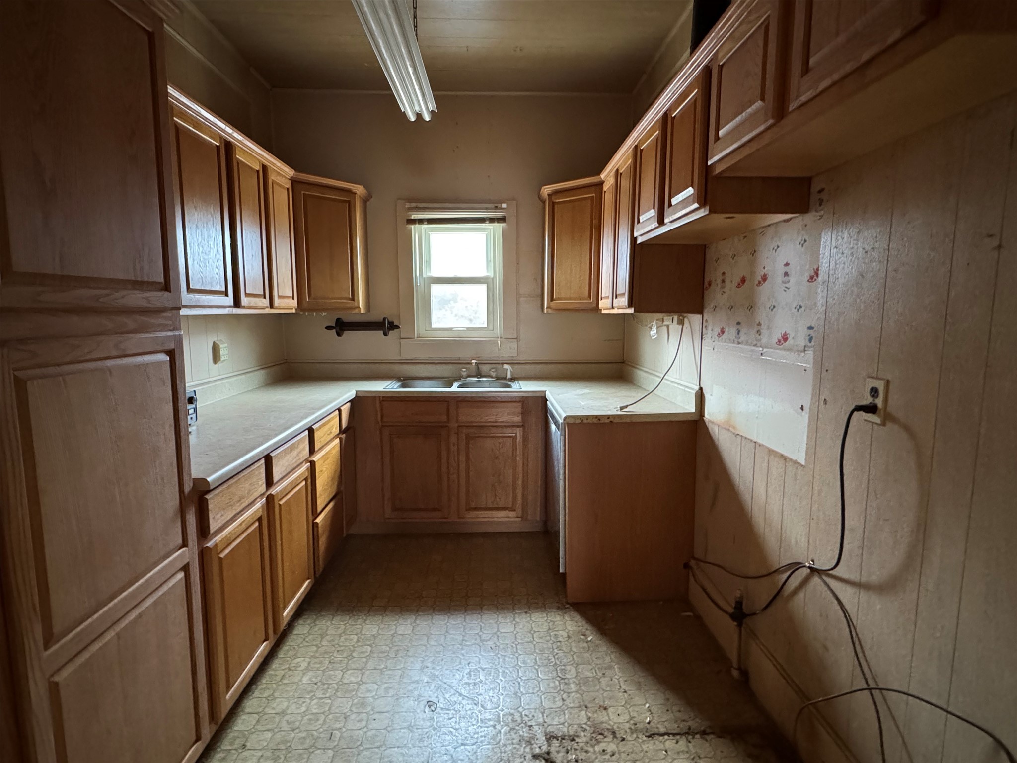 611 N. Stratton Street Seymour TX 76380