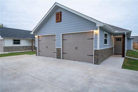 804 N Throckmorton Street Sherman TX 75090