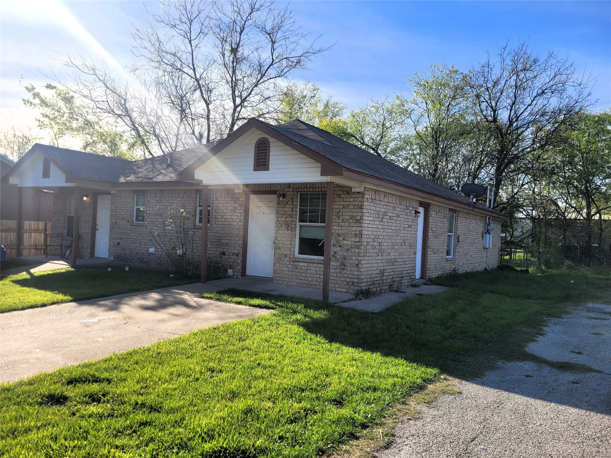 5209 Calloway Street Sansom Park TX 76114
