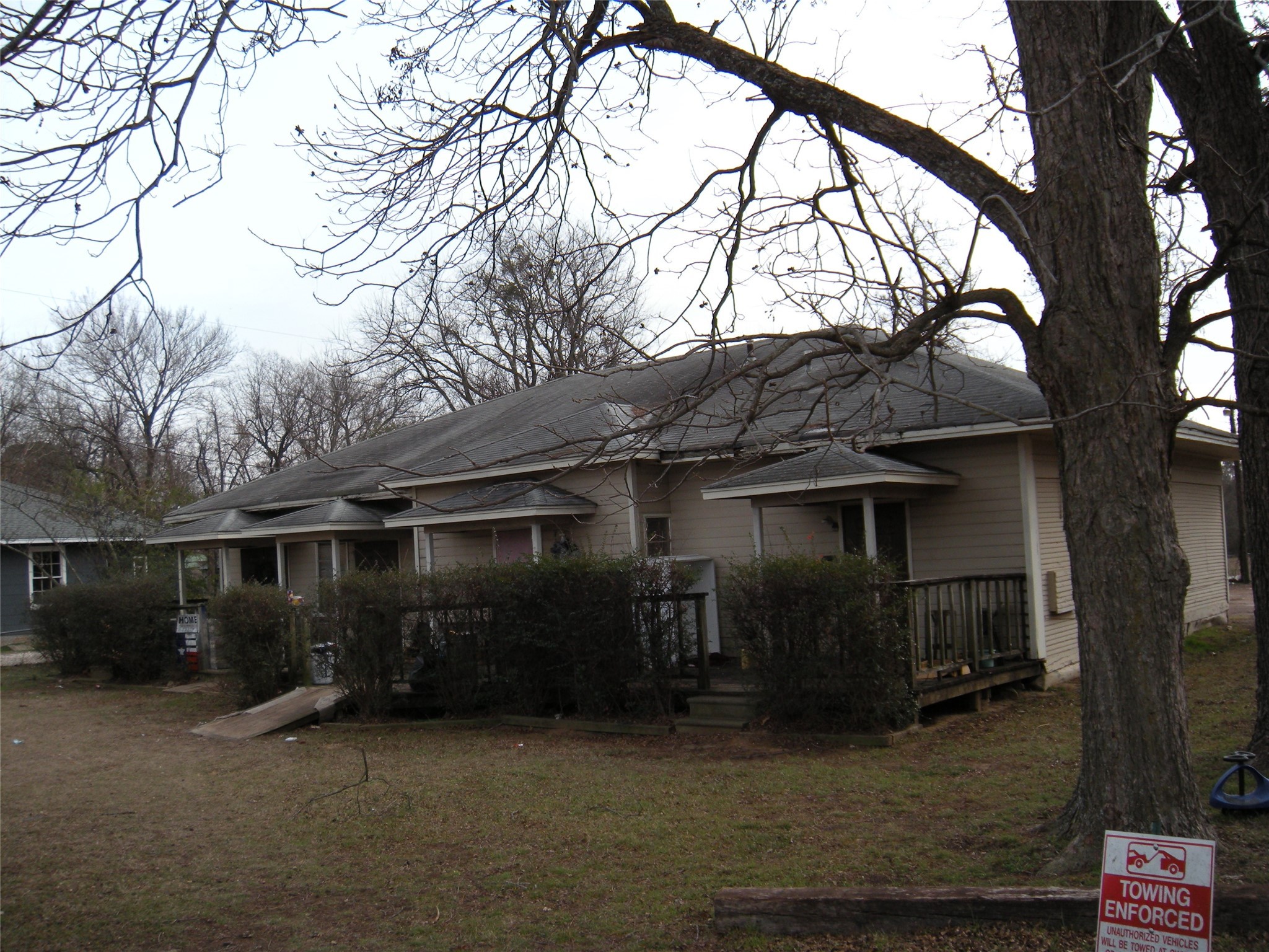 2180 E Cherry Paris TX 75460